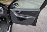 Volvo V60 R Design 2015 24